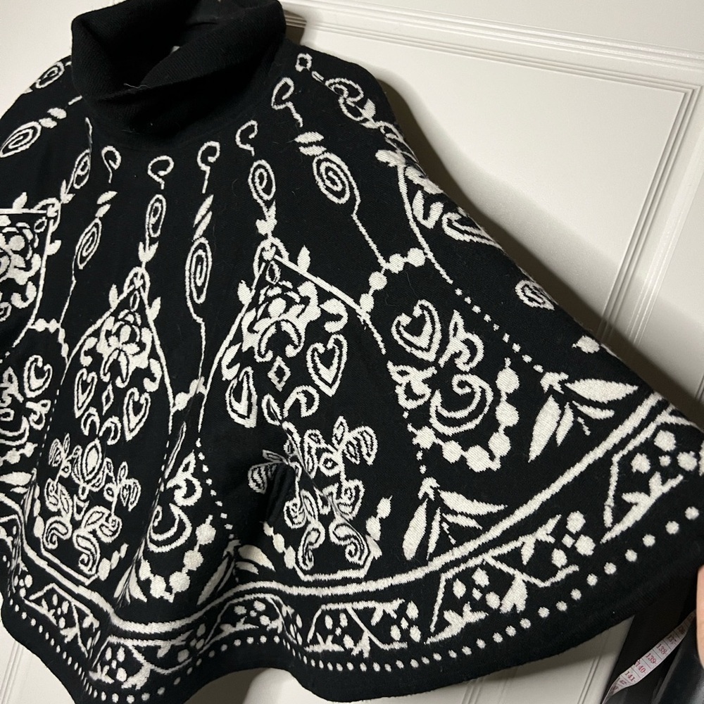 Max Mara 100% Wool Graphic Knit Turtleneck Poncho Cape - Picture 7 of 16